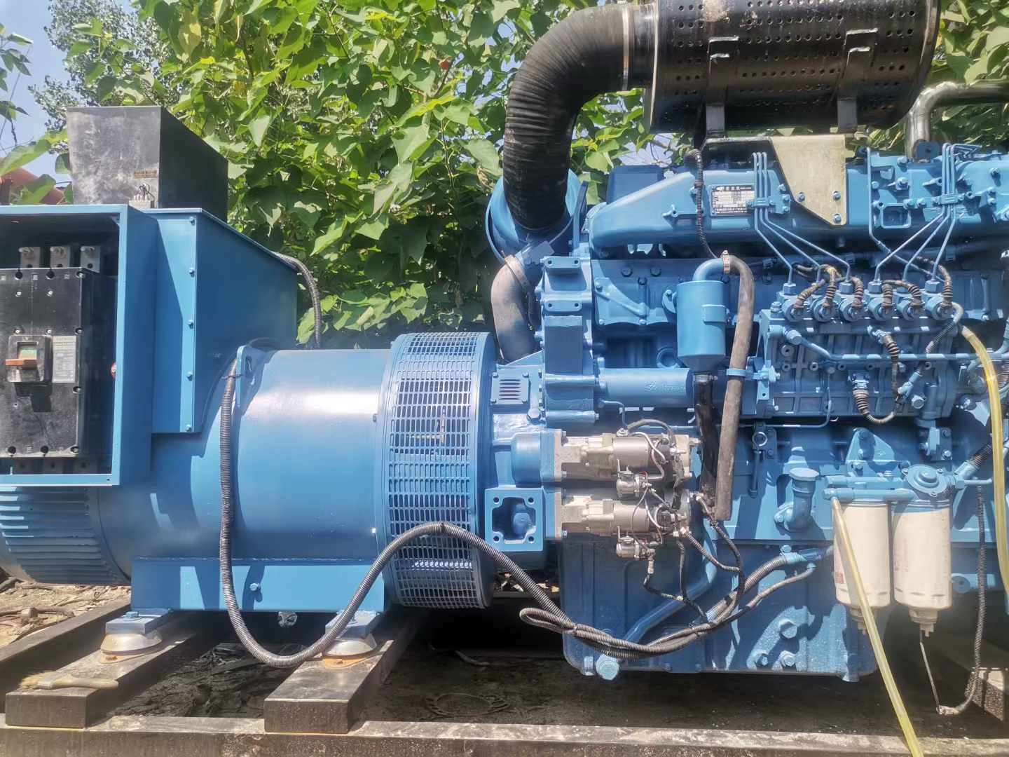 南山详细说明降低 800kW 柴油发电机输出电流波动的方法