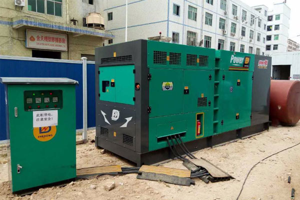 南山为什么夏季要重点检查发电机组的燃油系统密封性？