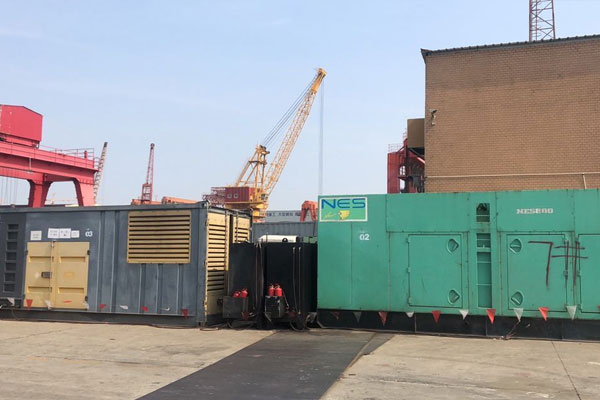 南山发电机出租空气滤清器的清洁频率是多少？