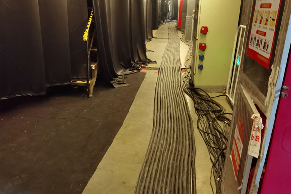 南山柴油发电机组的输出电压可以调节到哪些范围？