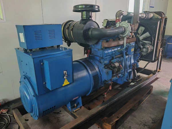 南山100kW柴油发电机组使用多级机油有哪些优缺点？