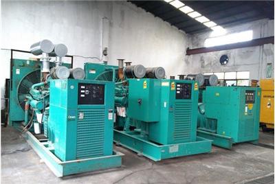 南山如何判断汽油发电机组电瓶的使用寿命？